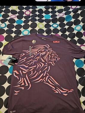 Champs Men's Purple Graphic Short Sleeve Tee with Multicolor Tiger Design